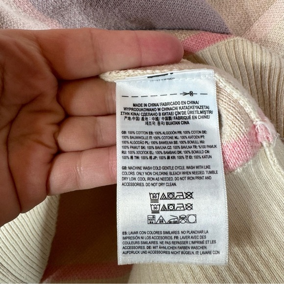 Vans Women’s Plaid V-Neck Oversized Sweater Size Medium - Picture 5 of 6